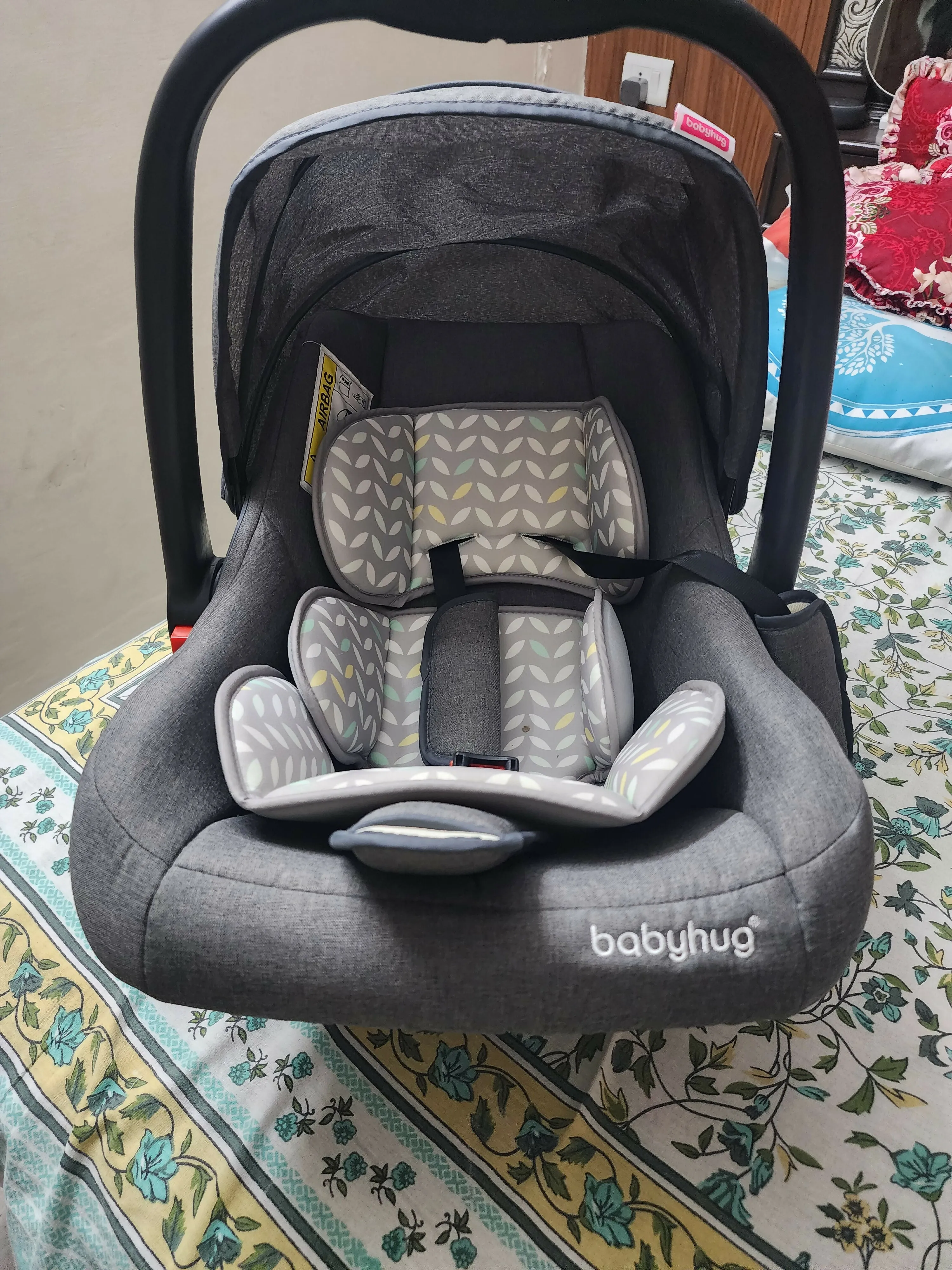 BABYHUG Amber Car Seat cum carry cot with rocking base