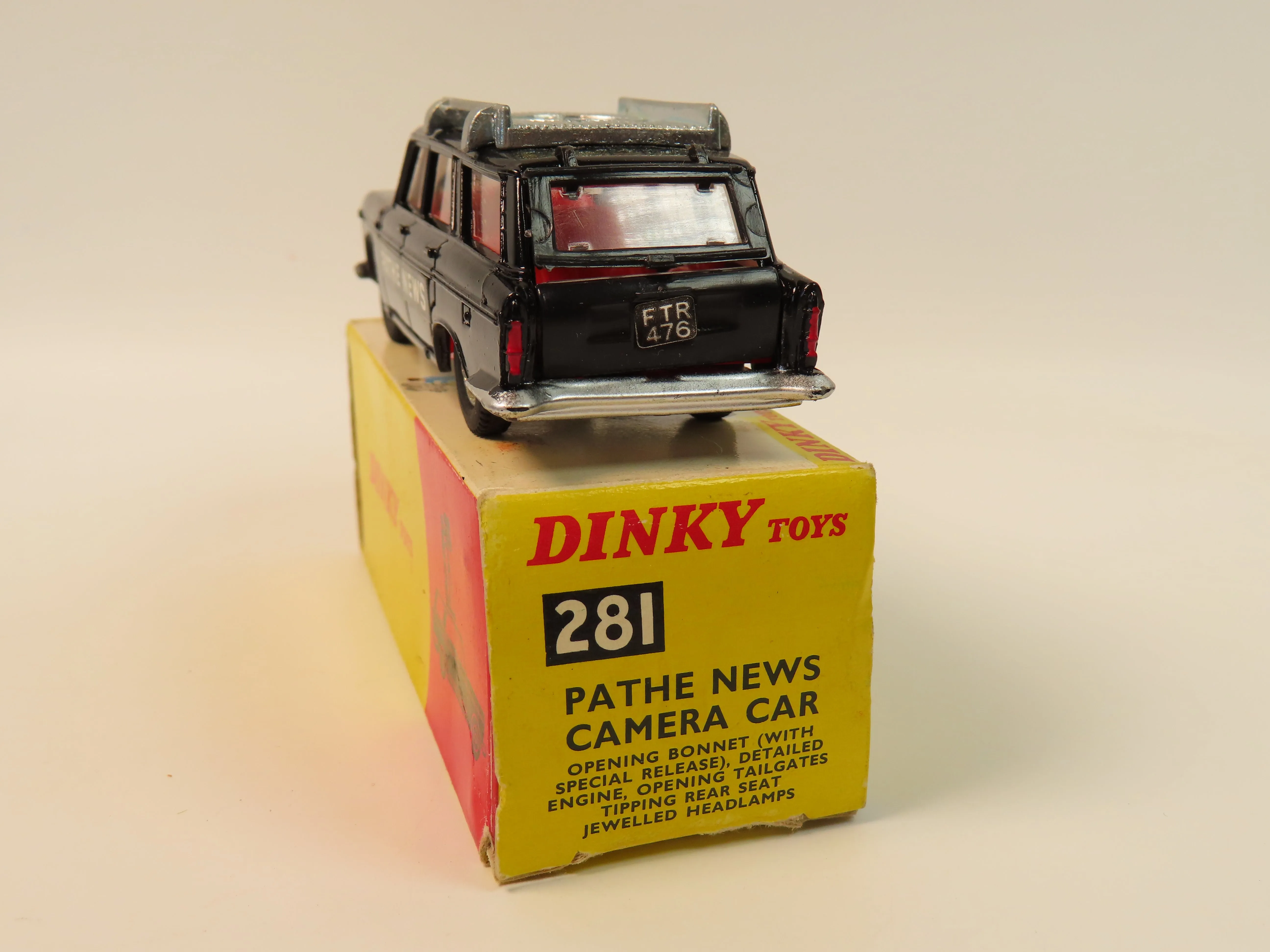 Dinky 281 Pathe News Camera Car, 99.9% Mint/Boxed! Super and rare model !