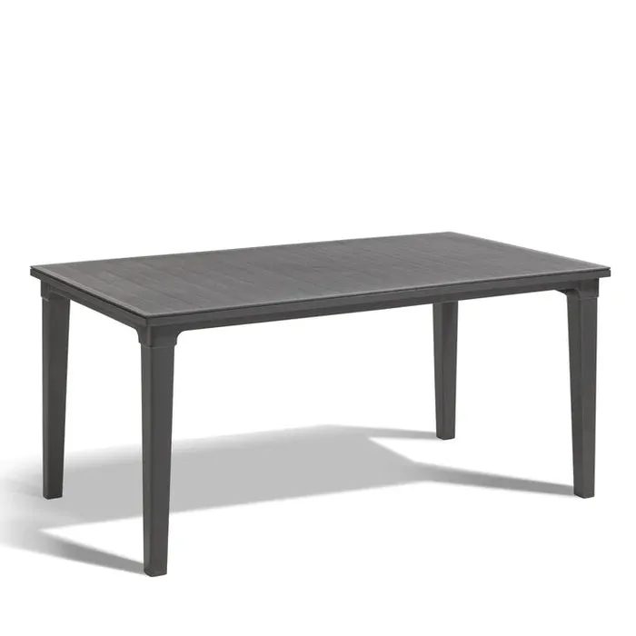 Futura Table   4 Iowa  Chairs
