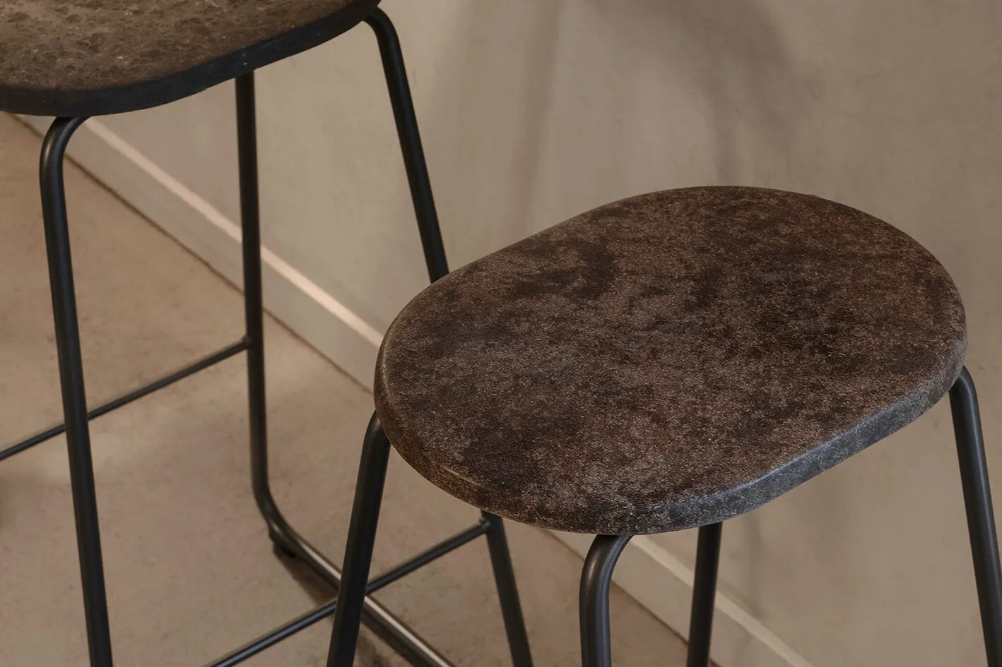 Mater Earth Stool