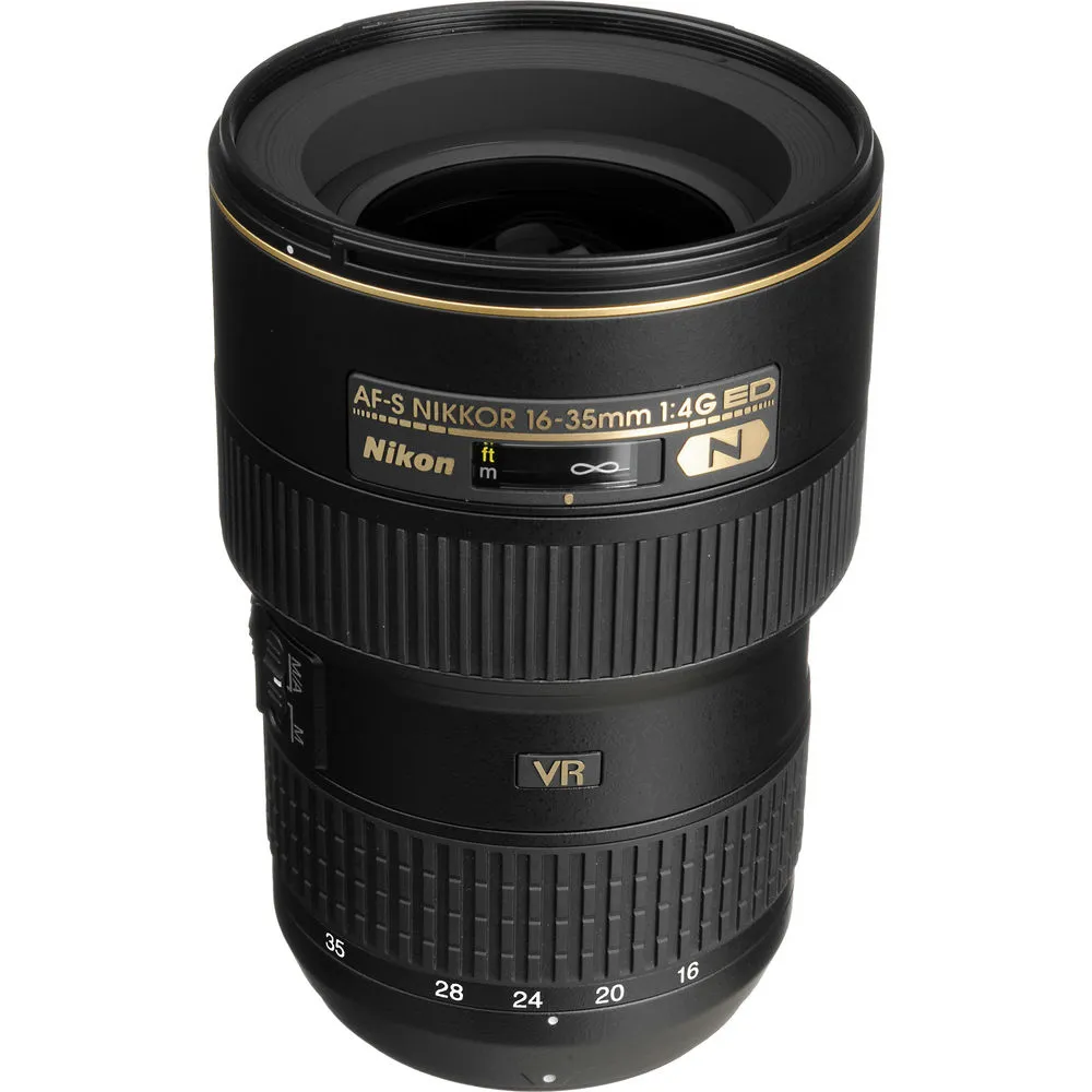 Nikon AF-S 16-35mm f/4G ED VR Zoom Lens (2182) Intl Model Bundle